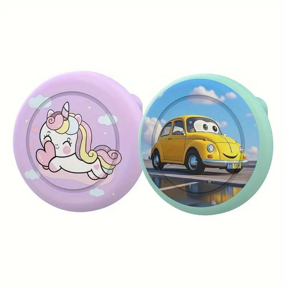 The cute silicone Apple AirTag protection case keychain is suitable for badges, Apple GPS trackers, positioning devices, cartoon brooches and other products. It has waterproof and shockproof protection functions.