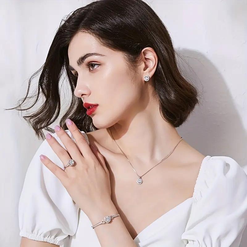 Zircon Bracelet, Moissanite Diamond Mobius Bracelet Accessories for Women's Wedding Engagement 925 Silver Daily Noble Exquisite Accessories Gift Zircon Bracelet, Moissanite Diamond Mobius Bracelet Accessories for Women's Wedding Engagement 925 Silver Daily Noble Exquisite Accessories Gift