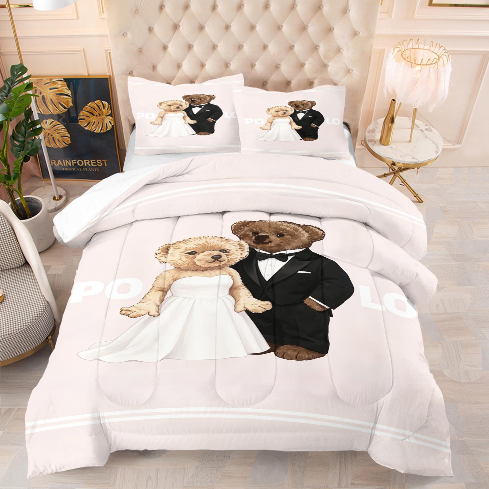 A set of small bear print bedding, including 1 quilt and 1 or 2 pillowcases without pillow inserts, soft bedroom decor gifts for children and adults