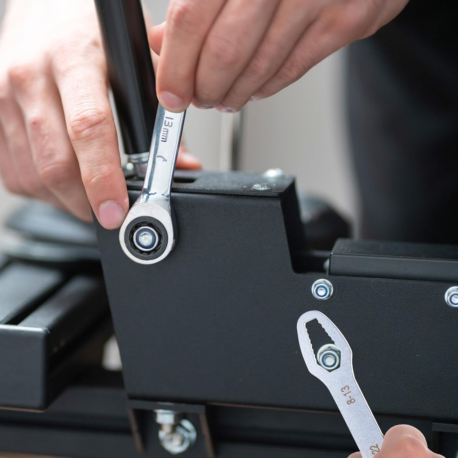 2PCS Universal Adjustable Wrench Double-ended Self-tightening Tool 3-17mm for Home Car Repair Silver & Black Galvanized Electrophoresis