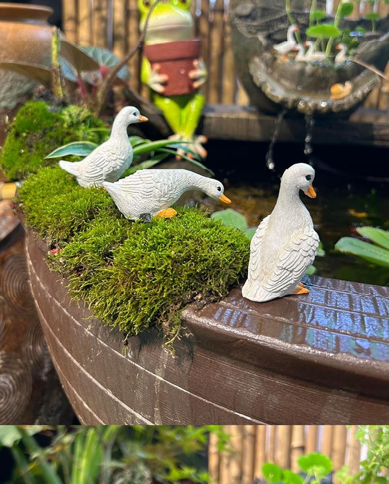 Outdoor Garden Decor Duck Animal Ornament, Miniature Landscape Figurine for Fish Tank, Handmade Yard Decoration