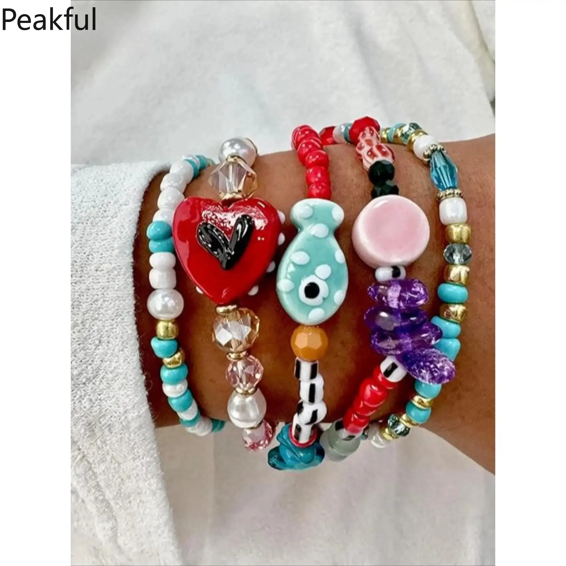 Bohemian Ceramic Fish Heart Bracelets 5-Pcs, Stackable Beaded Jewelry Set with Beach Vibe & Random Color Mix, Cute Casual Layered Accessory for Women, Perfect for Vacation, Festivals & Daily Style