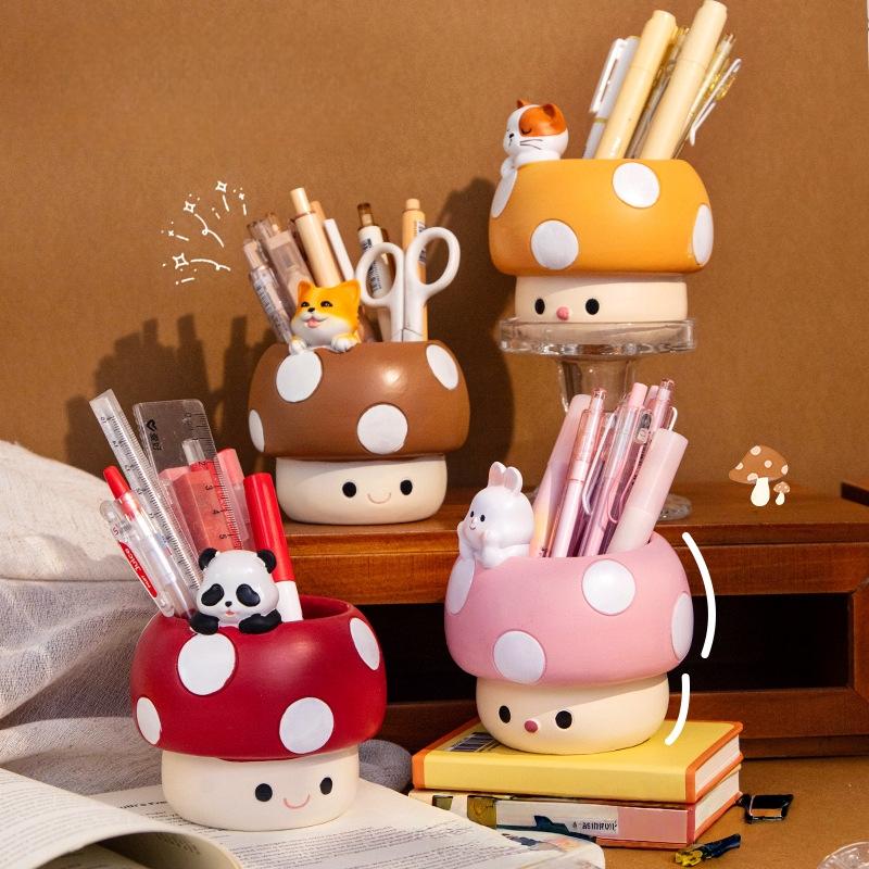 Cute Cartoon Mushroom Pen Holder, Student Desk Organizer, Multi-Functional Creative Storage Decor, Resin Succulent Plant Pot, Handmade Mini Planter, Cute Desk Accessories