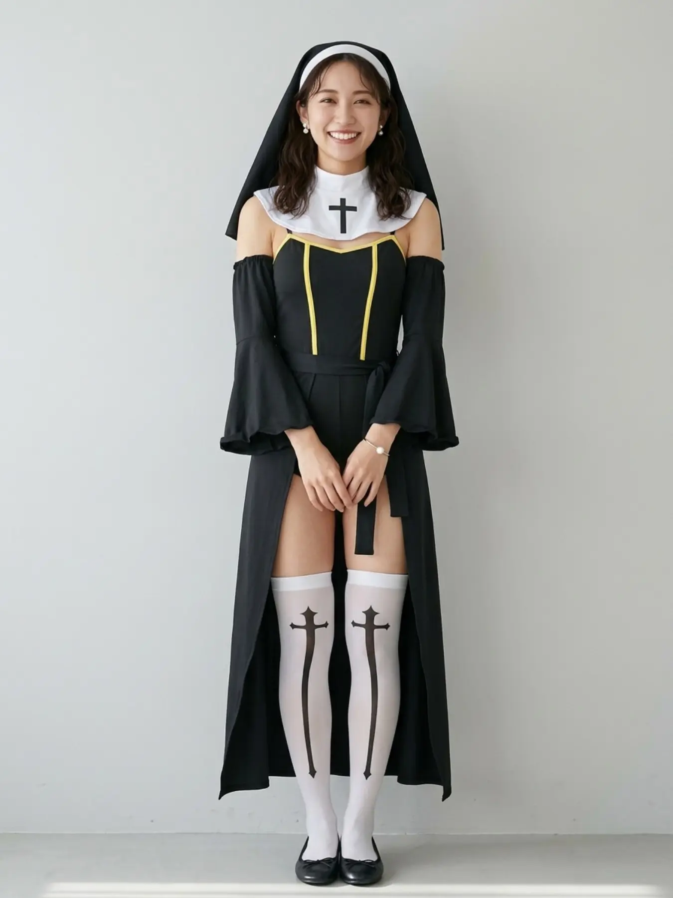 Halloween Adult Nun Costume, Long Loose-Fitting Print Top, Unlined, All Seasons, Perfect for Halloween Parties and Events