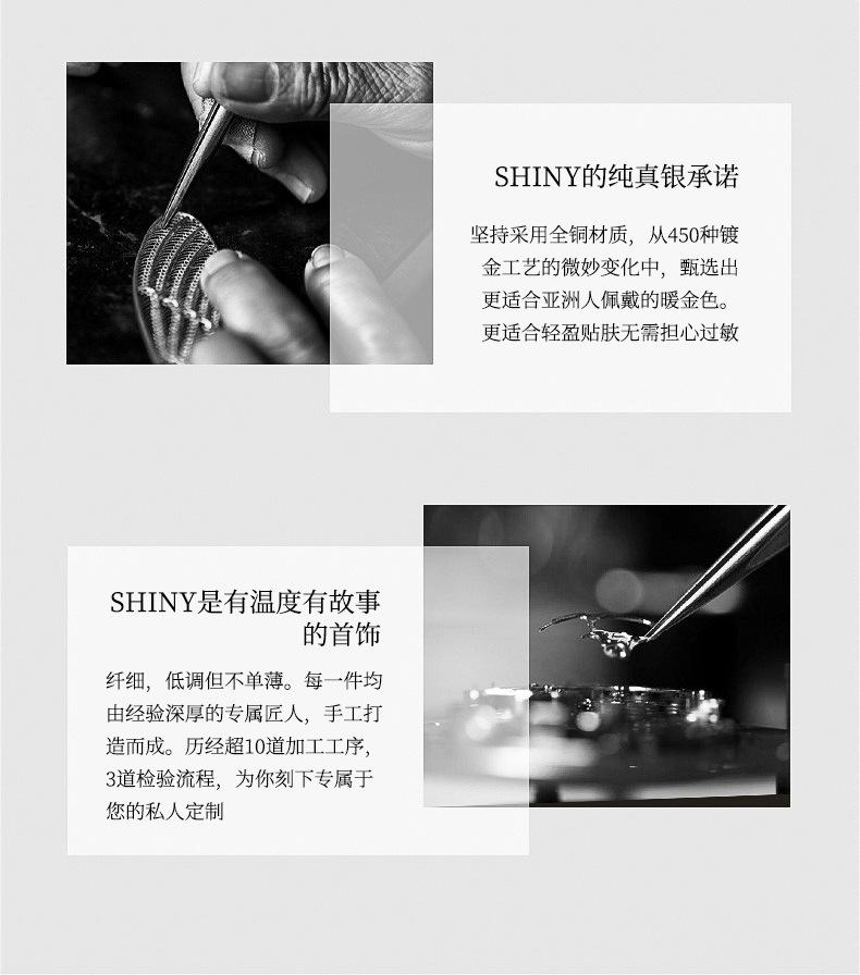 Chinese-style celebrity-inspired gourd necklace for women with a rotatable compass pendant, made of ancient gold, offering a light luxury and high-end feel, suitable as a collarbone chain