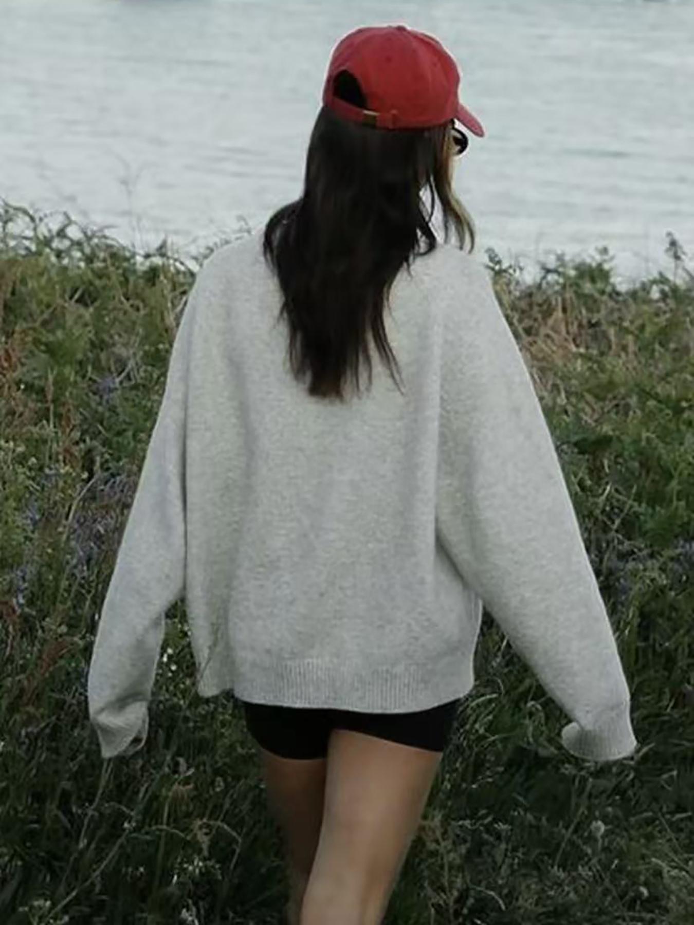 Women's Loose-Fitting Casual Knit Sweater, Soft Round Neck Long Sleeve Pullover, Simple Comfortable Solid Color Fashion Top