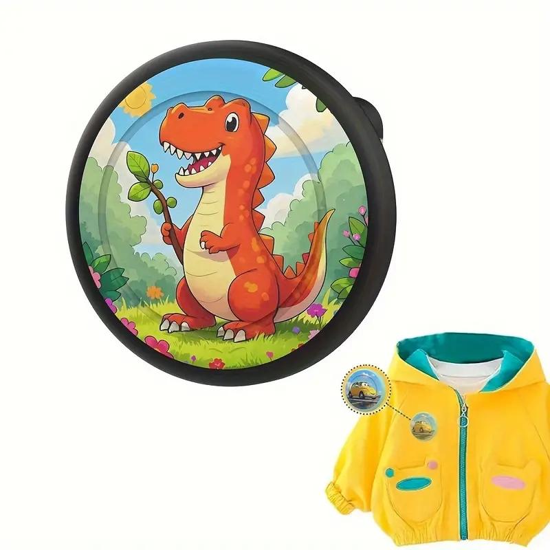 The cute silicone Apple AirTag protection case keychain is suitable for badges, Apple GPS trackers, positioning devices, cartoon brooches and other products. It has waterproof and shockproof protection functions.