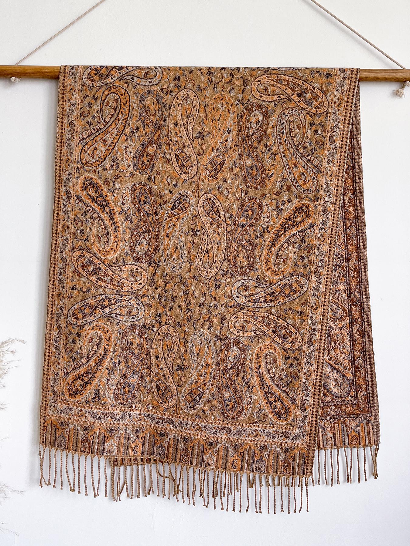 Women's Boho Style Paisley Print Scarf, Fall Winter Woven Fabric, Fitted Design, Soft Warm Accessory for Daily Wear & Modern Fashion