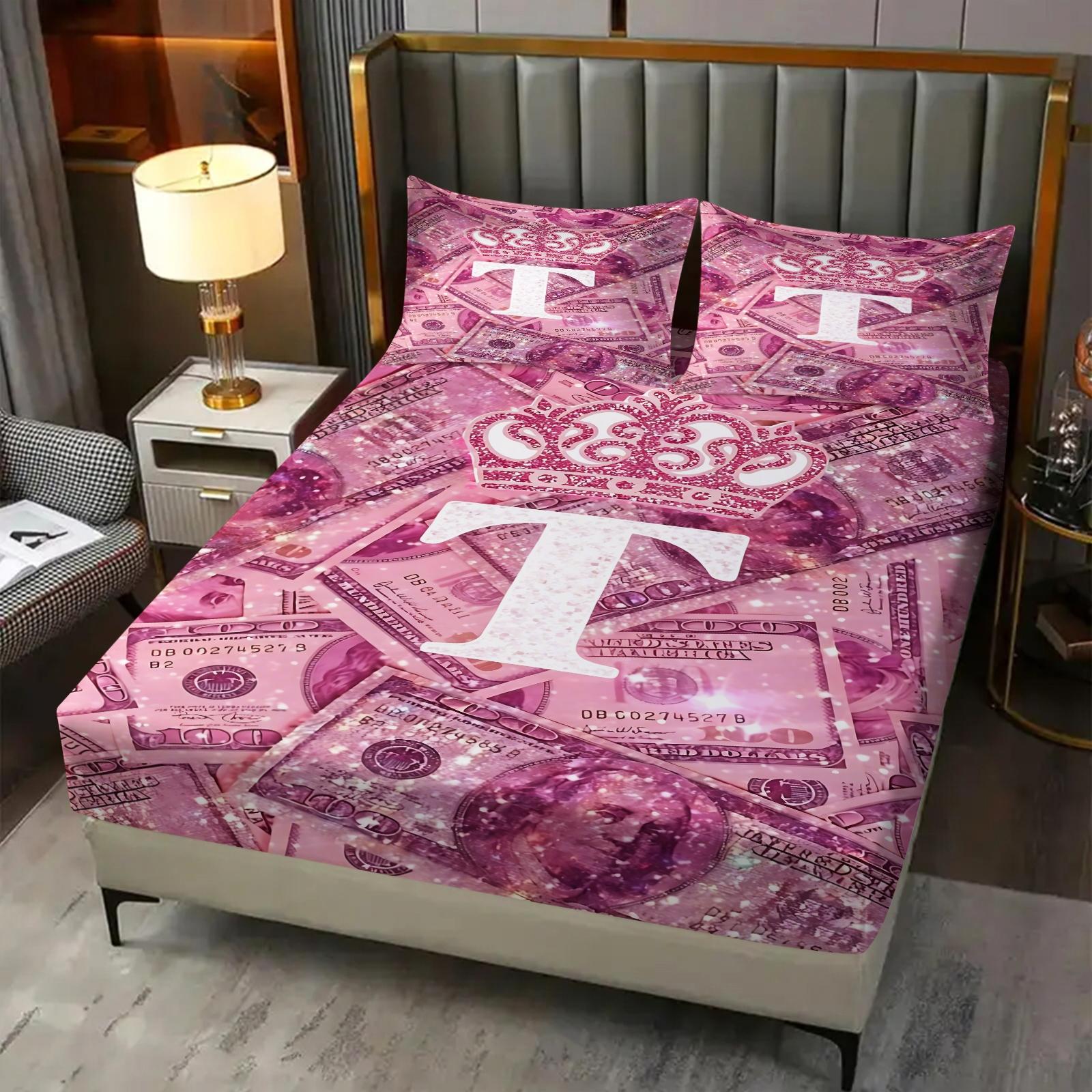 3pcs 100% Polyester / Luxury Aesthetic Pink Dollar Print Fitted Sheet Set / Glamorous Crown and 26 Letter Pattern / Soft Breathable Bedding / Easy Care Machine Washable Bed Sheet Set / One Bed Sheet + Two Pillowcases [Do Not Contain Fillings]