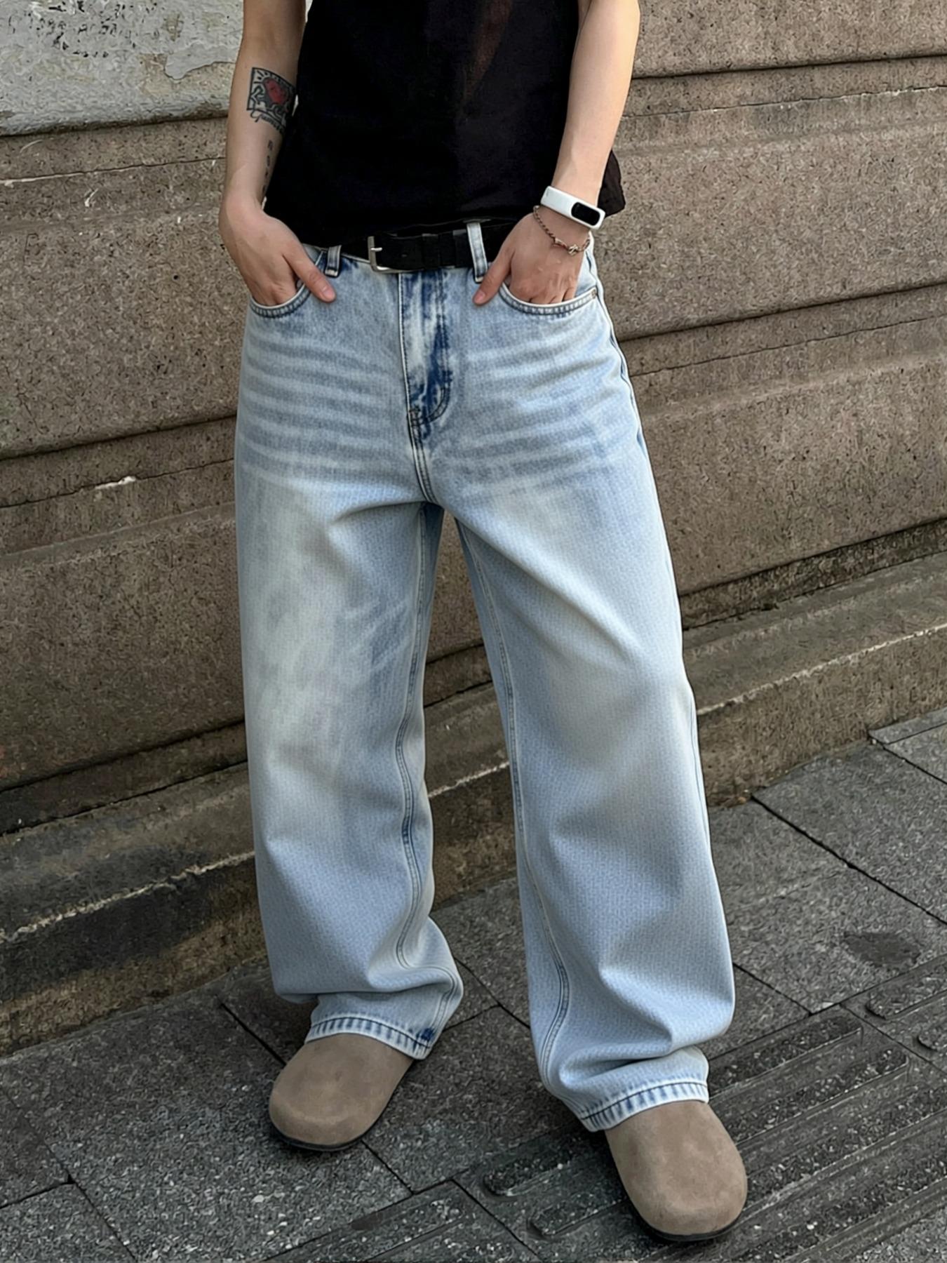 Men's Y2K Hip-Hop Style Light Wash Vintage Jeans | Loose Straight-Cut Street-Style Jeans for Retro Urban High Street Casual Daily Wear