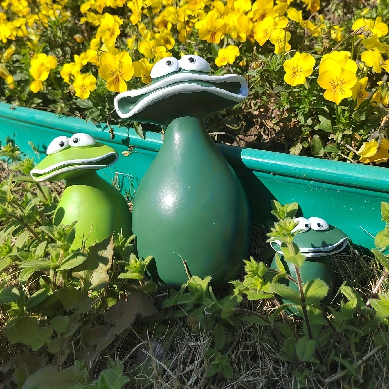 3-Piece Big Mouth Frog Family Set, Whimsical Resin Garden Statues, Charming Accent for Porch, Patio, Indoor Shelves, Animal Lovers Gift
