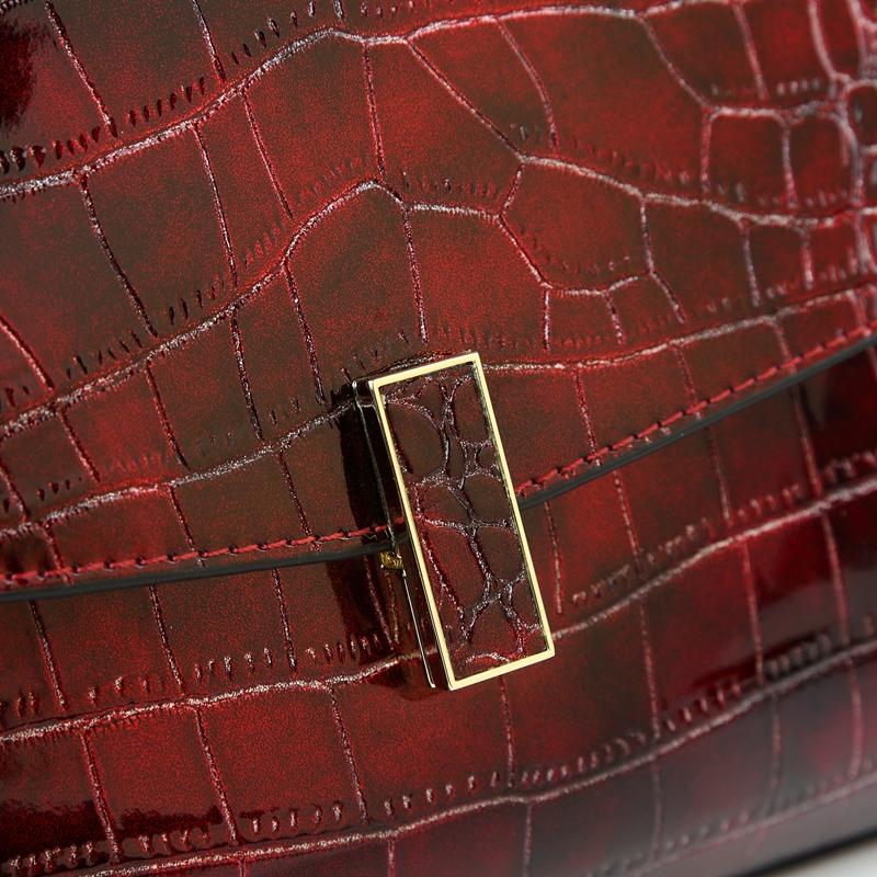 Luxury Wine Crocodile Texture Handbag, High-End Commuter Crossbody Bag, Elegant Mother Bag, Large Capacity Shoulder Bag