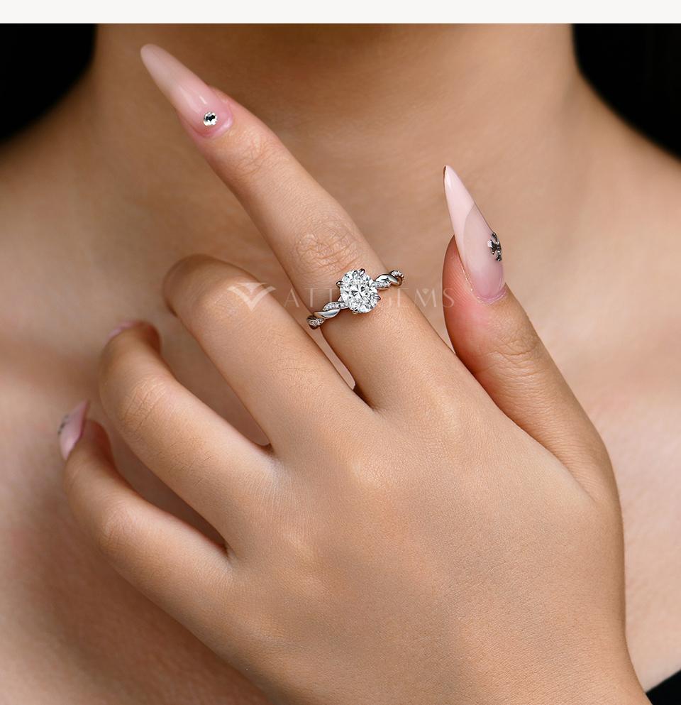 2CT Oval Shape Special Design D VVS1 Synthetic Moissanite Ring  for Women Birthday Gift Jewelry R206