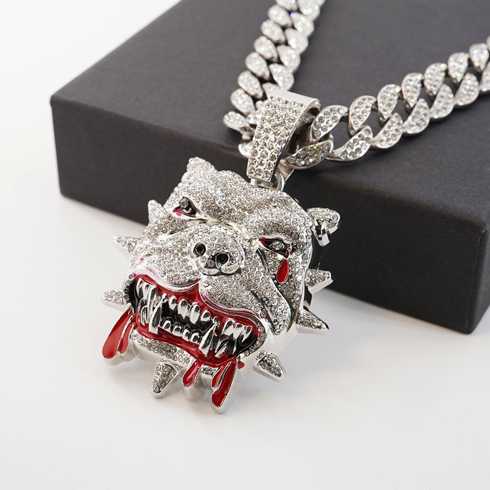 Hip-hop personalized bulldog pendant necklace, trendy, stylish, and cool men's accessory