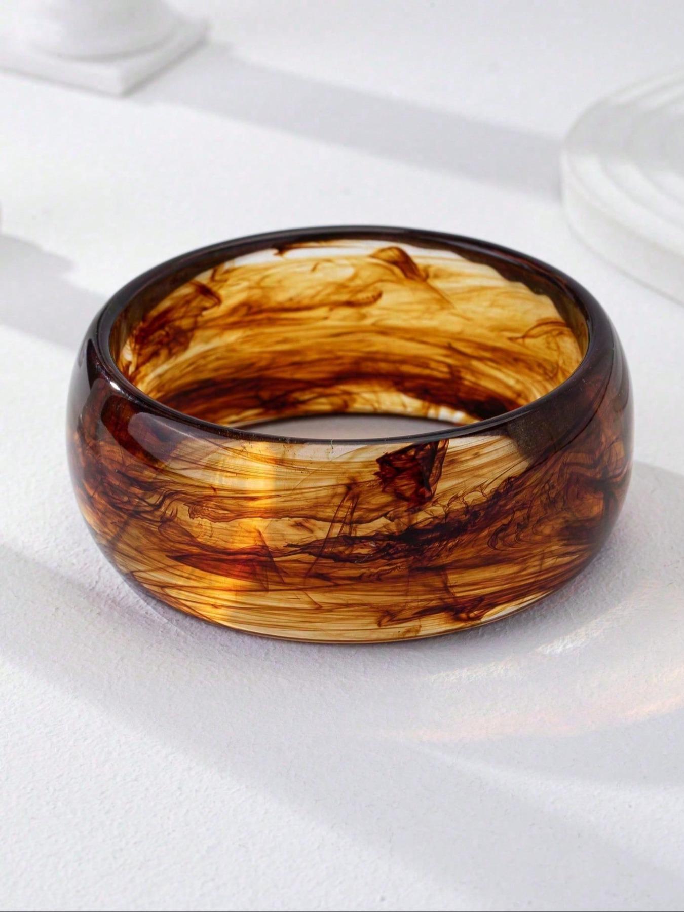 Women's 6-Piece Resin Cuff Bangle Bracelet Set, Irregular Shape Oversized Chunky Metal Clasp, Acrylic Bracelets for Daily Wear & Parties, Trendy Stack Bangle