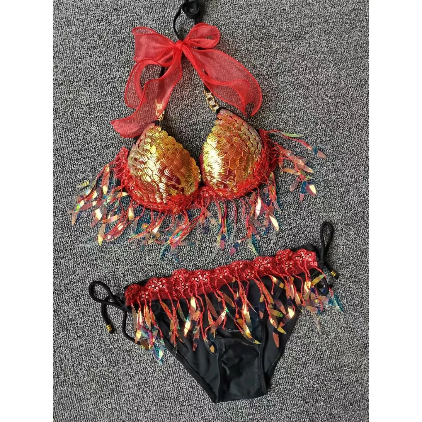 Handmade Mermaid Sequin Seashell Bikini Tassel Top Bra Oceanarium Bar Table Performance Dress Fishtail Leather