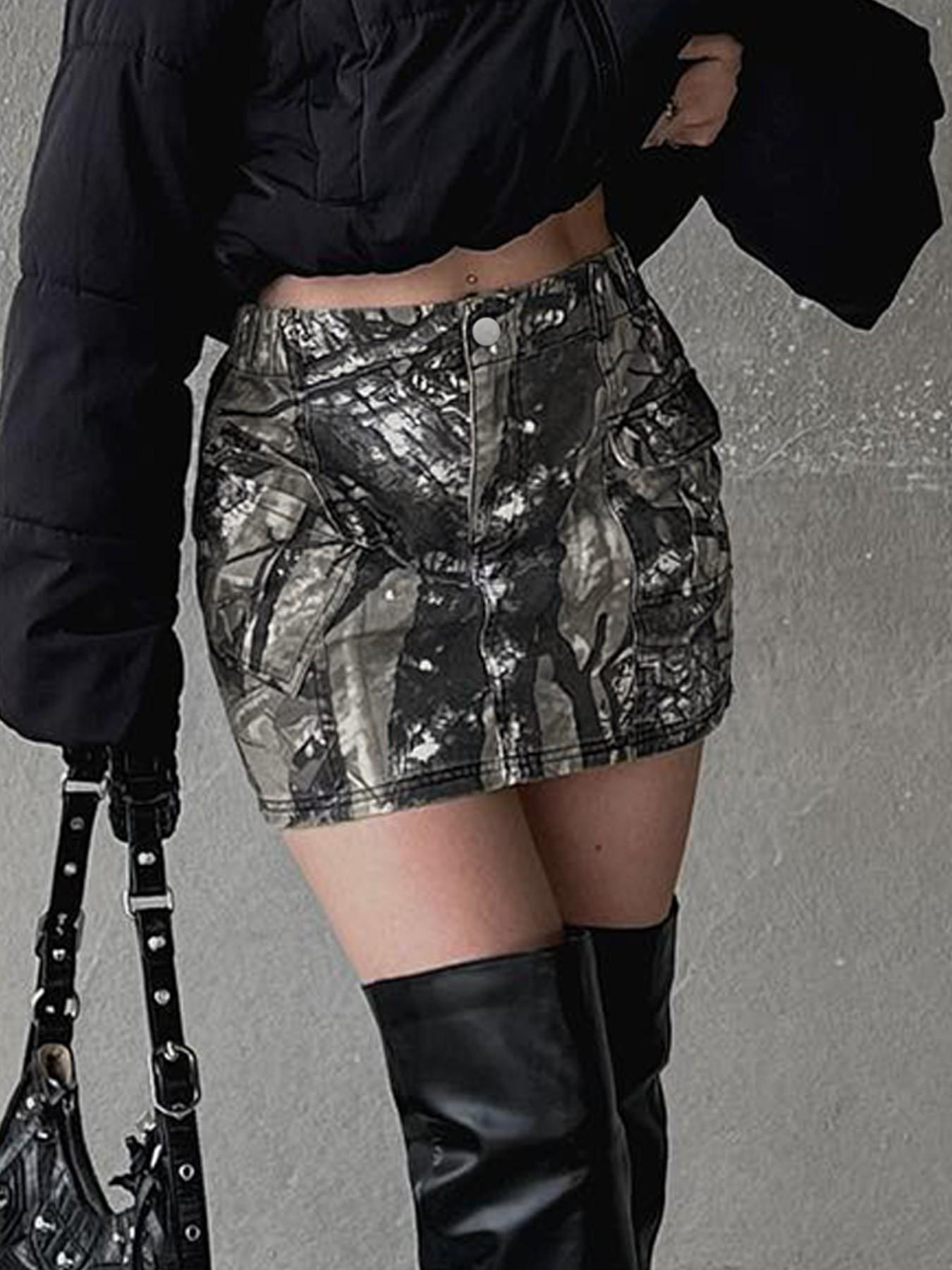 GILIPUR American Retro Tree-Bark Camouflage Cargo Skirt — "It-Girl" Style, Multi-Pocket A-Line Hip-Hugging Mini Skirt — Women's Streetwear | TChic