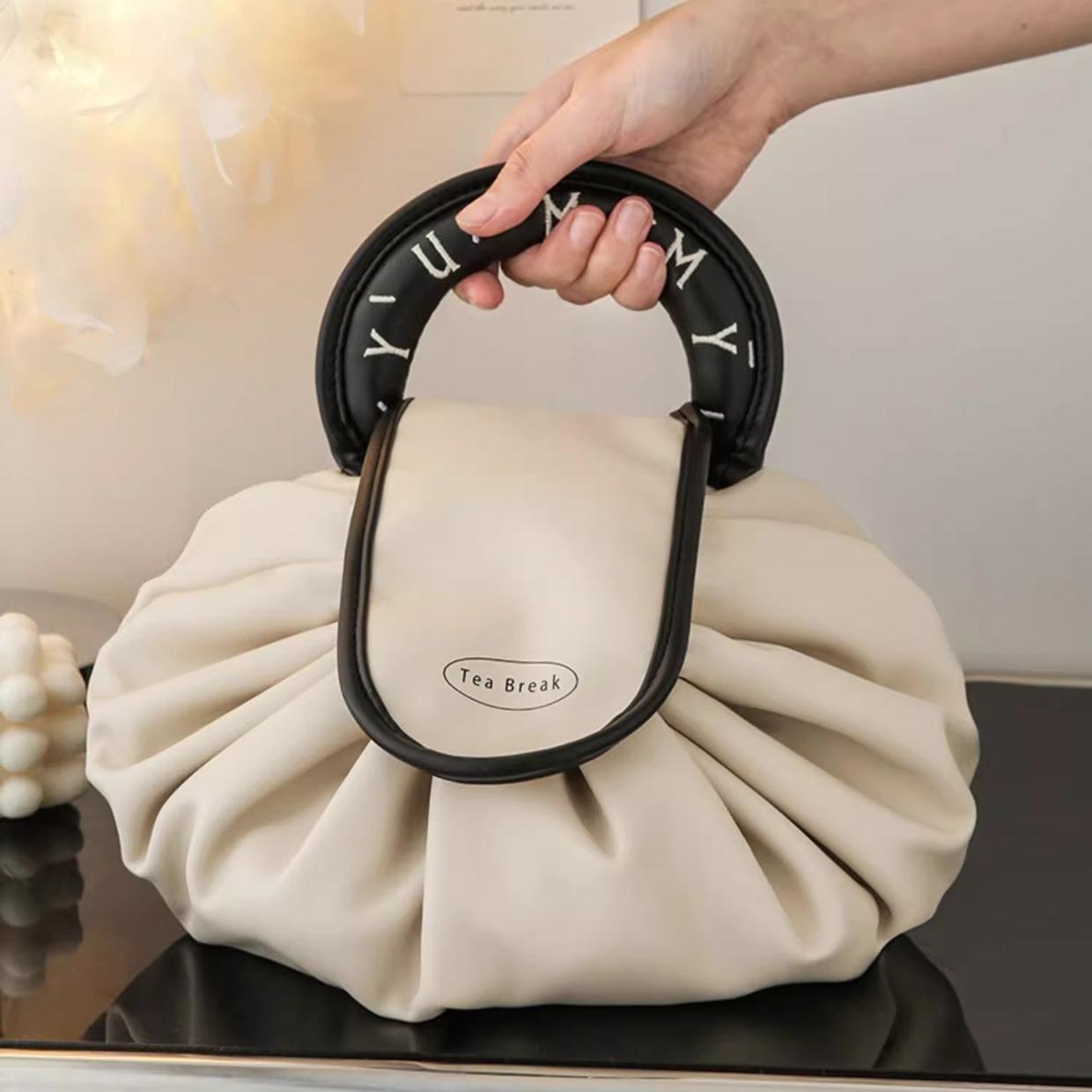 Portable Foldable Makeup Bag with Handle 1 Count Cosmetic Storage Organizer Pouch for Skincare Lotion Lip Balm Eyeliners Brushes Versatile Handheld Storage Bag