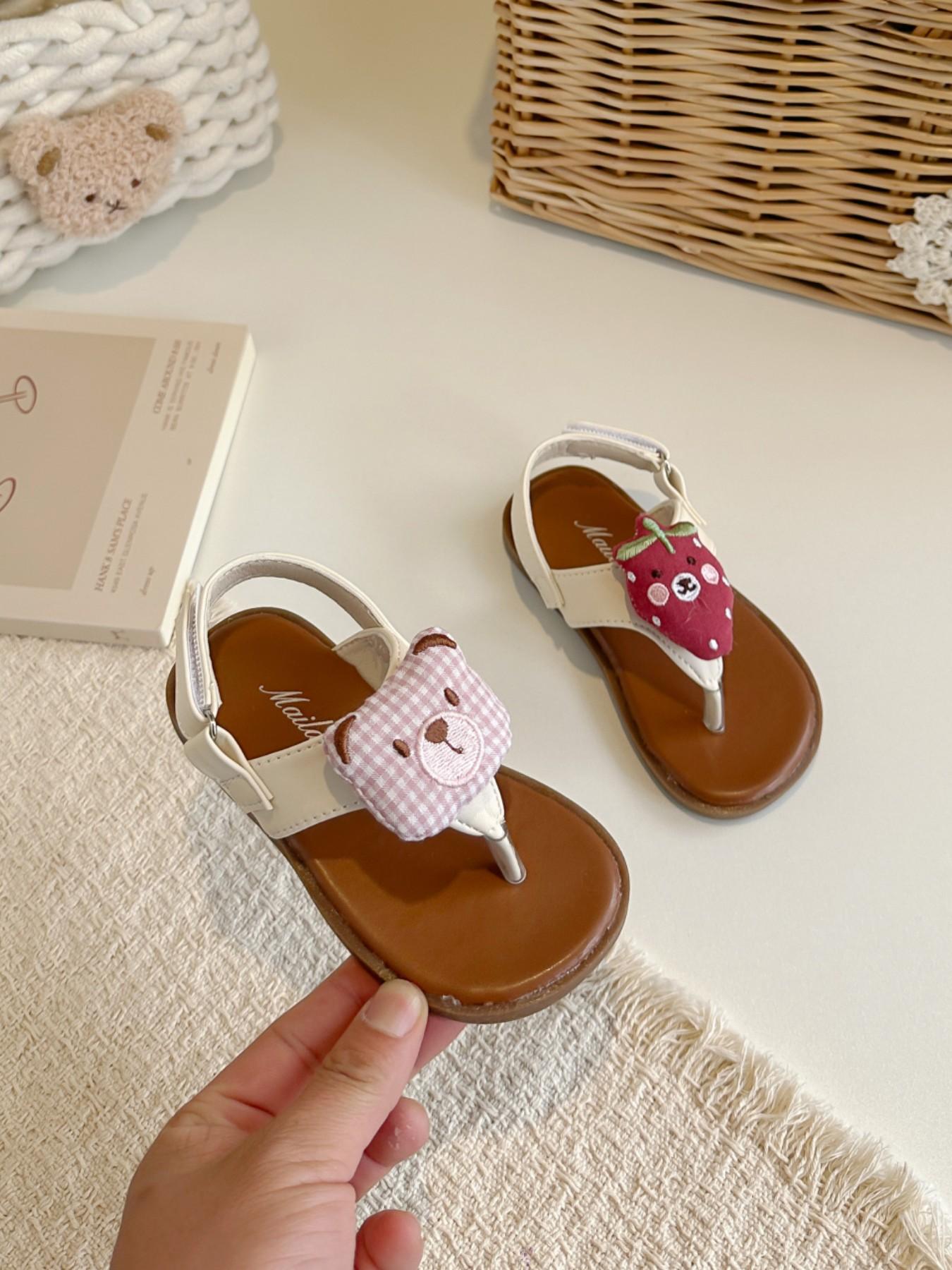 Girls' Elegant PU Leather Sandals, Soft Sole Princess Shoes, Summer Slip-Ons for Kids, Cute Baby Girl Footwear, Plain Pattern
