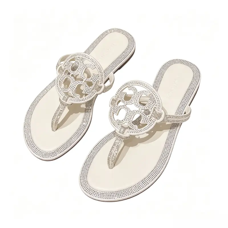 Women Rhinestone Cutout Circular Thong Sandals Flat Slip On Flip Flops Sparkly Crystal Embellished Slide Sandals Soft Padded Insole Non Slip Summer Beach Vacation Dressy Casual Flip Flops For Wedding Party Daily Shopping Outdoor Walking Foo