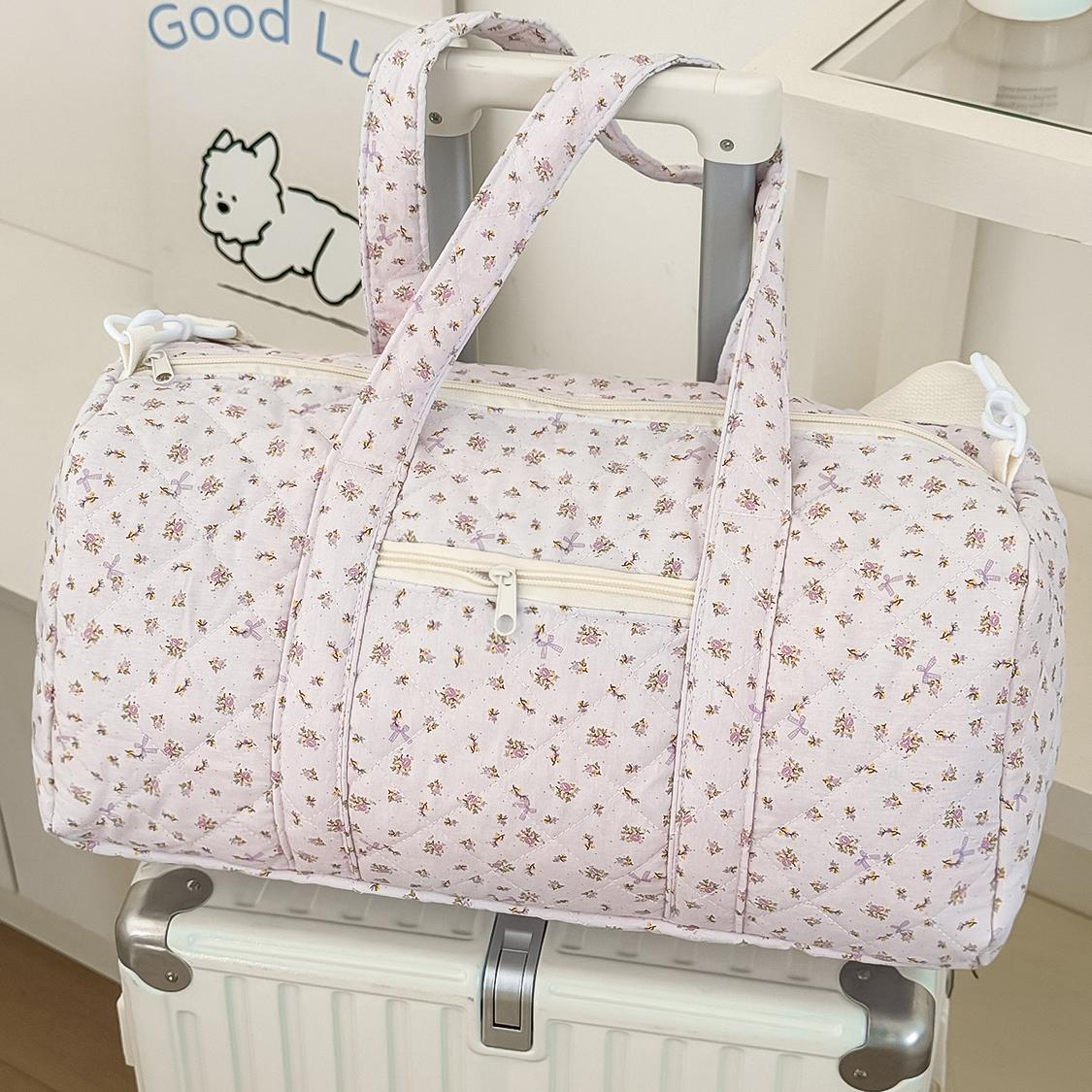 Instagram-style floral print soft quilted patchwork travel bag/gym bag with zipper; soft fabric weekend travel bag suitable for women.