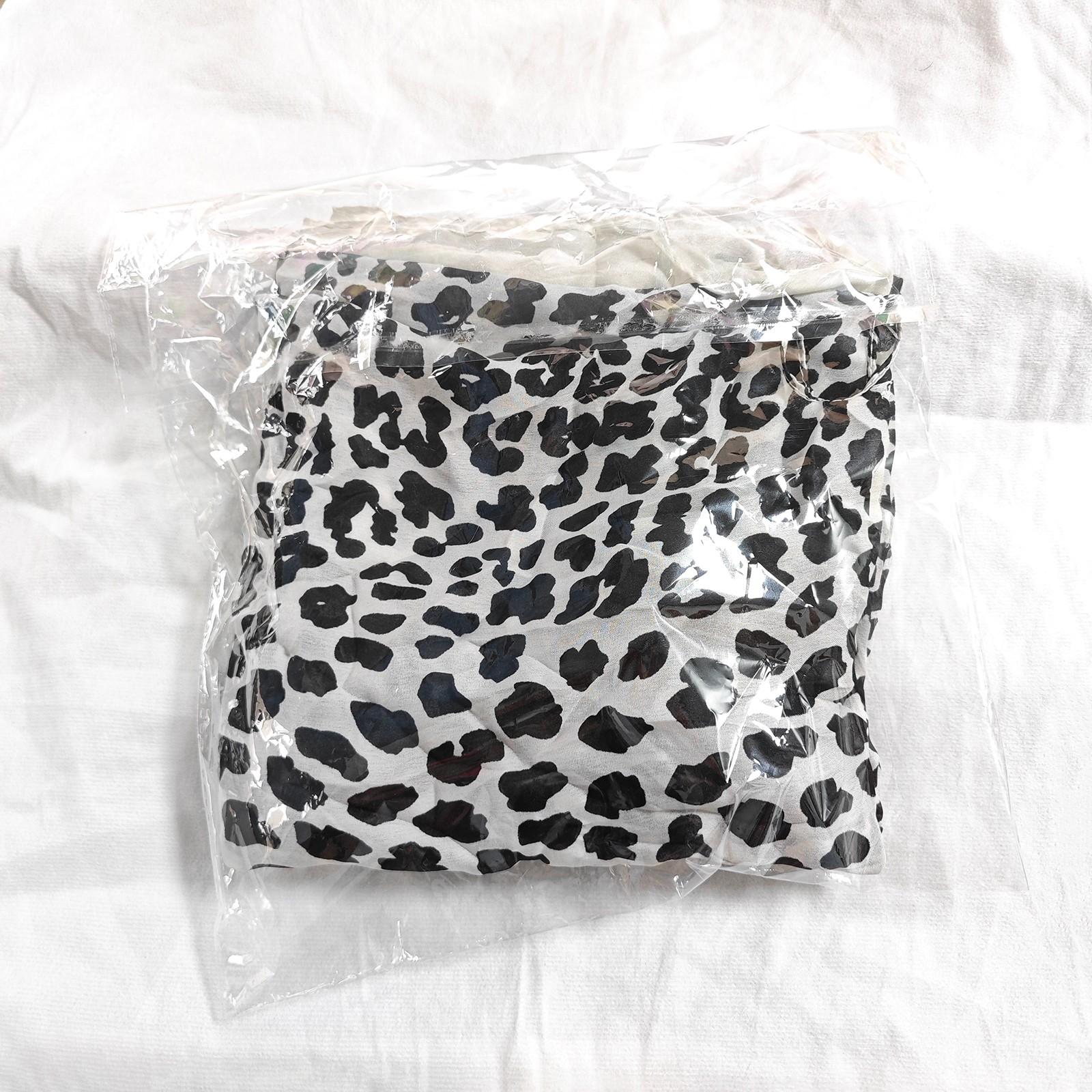 Leopard Print Lightweight Beach Towel, Chiffon Travel Towel Wrap, Soft Decorative Beach Blanket, Reusable, One Size, Pool, Spa, Shower, Outdoor Use