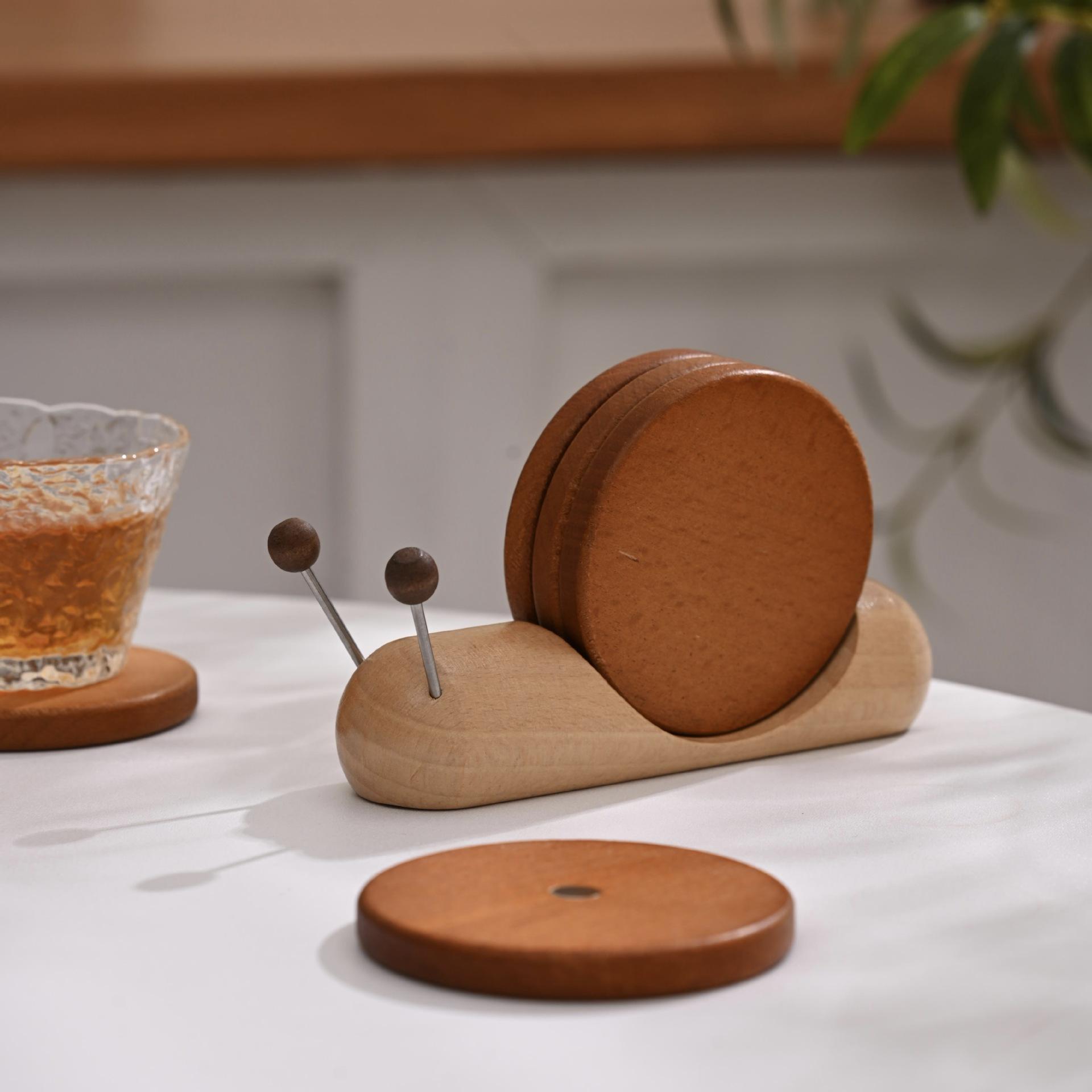 Wooden Snail Coaster Set, Creative Desktop Insulation Pad Decorative Accessory, Magnetic Heat Resistant Mat Pot Bowl Cup Holder, Wooden Coasters