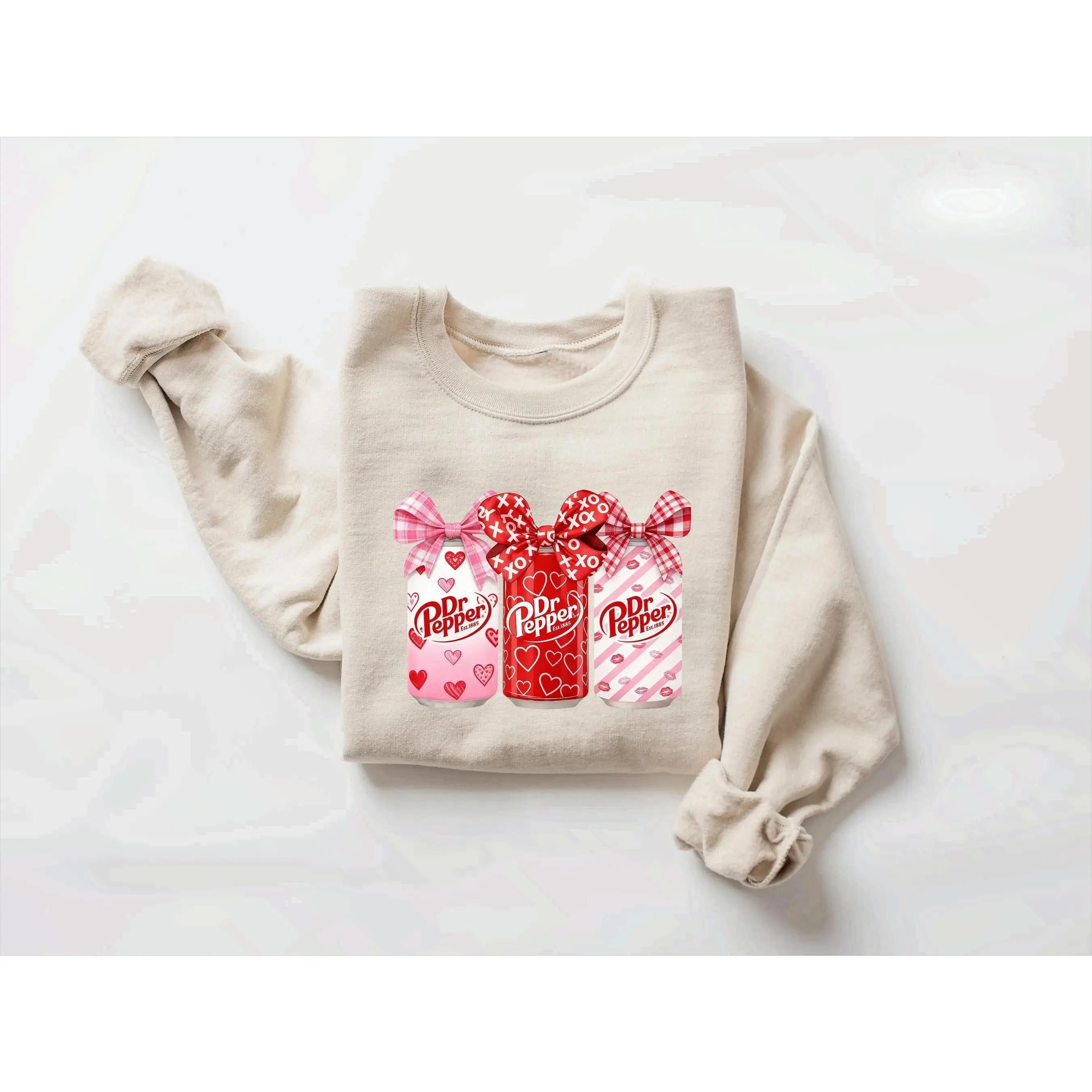Crewneck Sweatshirt for Women, Dr Pepper Valentine Can Graphic Sweatshirt, Cute Heart Bow Print Graphic Sweatshirt, Soft Casual Pullover Sweatshirts for Women for Valentine’s Day Holiday Daily Wear