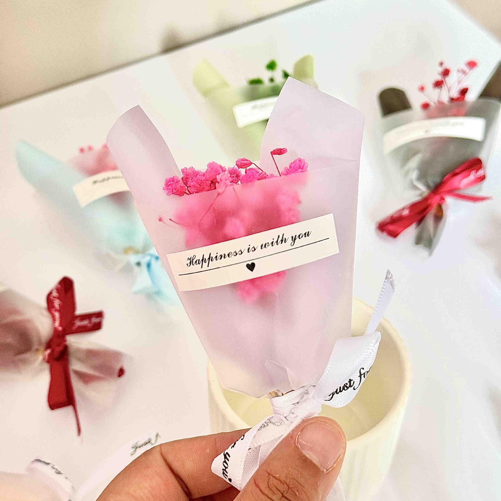 Mini Dried Baby's Breath Bouquet Gift Box | Natural Preserved Gypsophila Floral Arrangement | Elegant Wedding Favor for Guests | Rustic Party Keepsake for Adult Recipients | US Celebration Essential