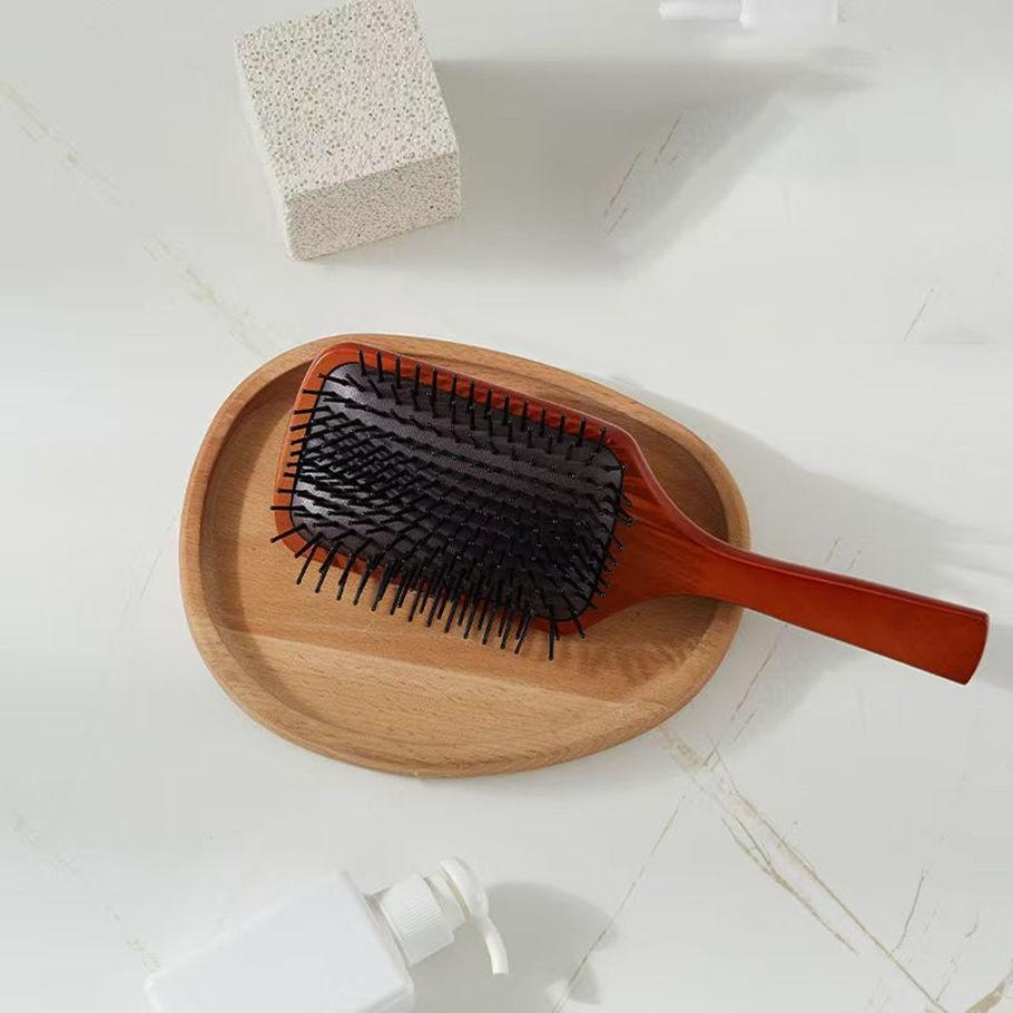 Massage Comb for Home Use, Wooden Hair Brush for Long Hair, Anti-Static Volumizing Comb, Detangling and Styling Tool