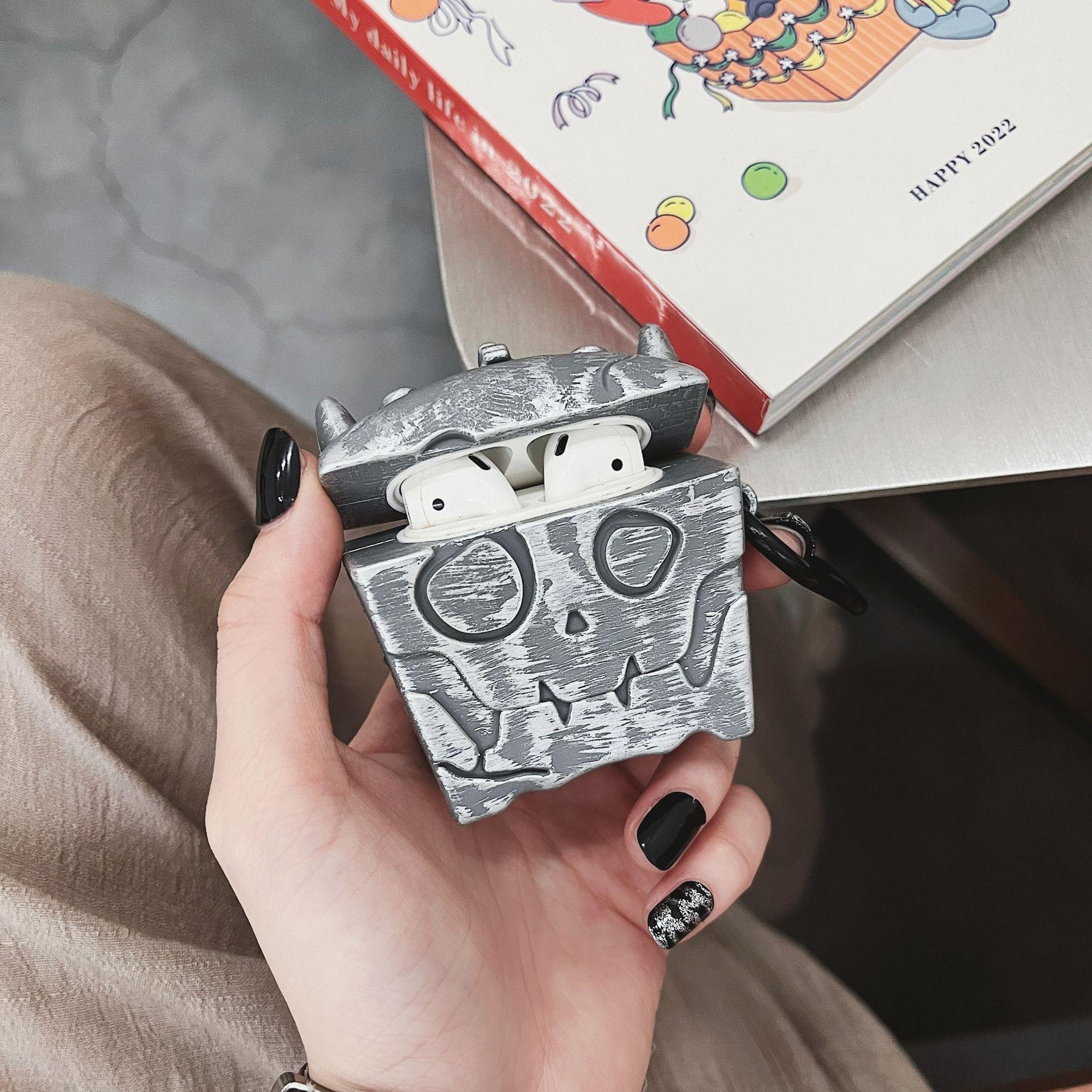 1 piece of "Legend of Zelda" treasure chest earphone case,Cute wireless Bluetooth earphone case, drop resistant, durable and stylish accessory, suitable for AirPods pro3/1/2/3/4/pro/pro2(Different models may have different shapes)