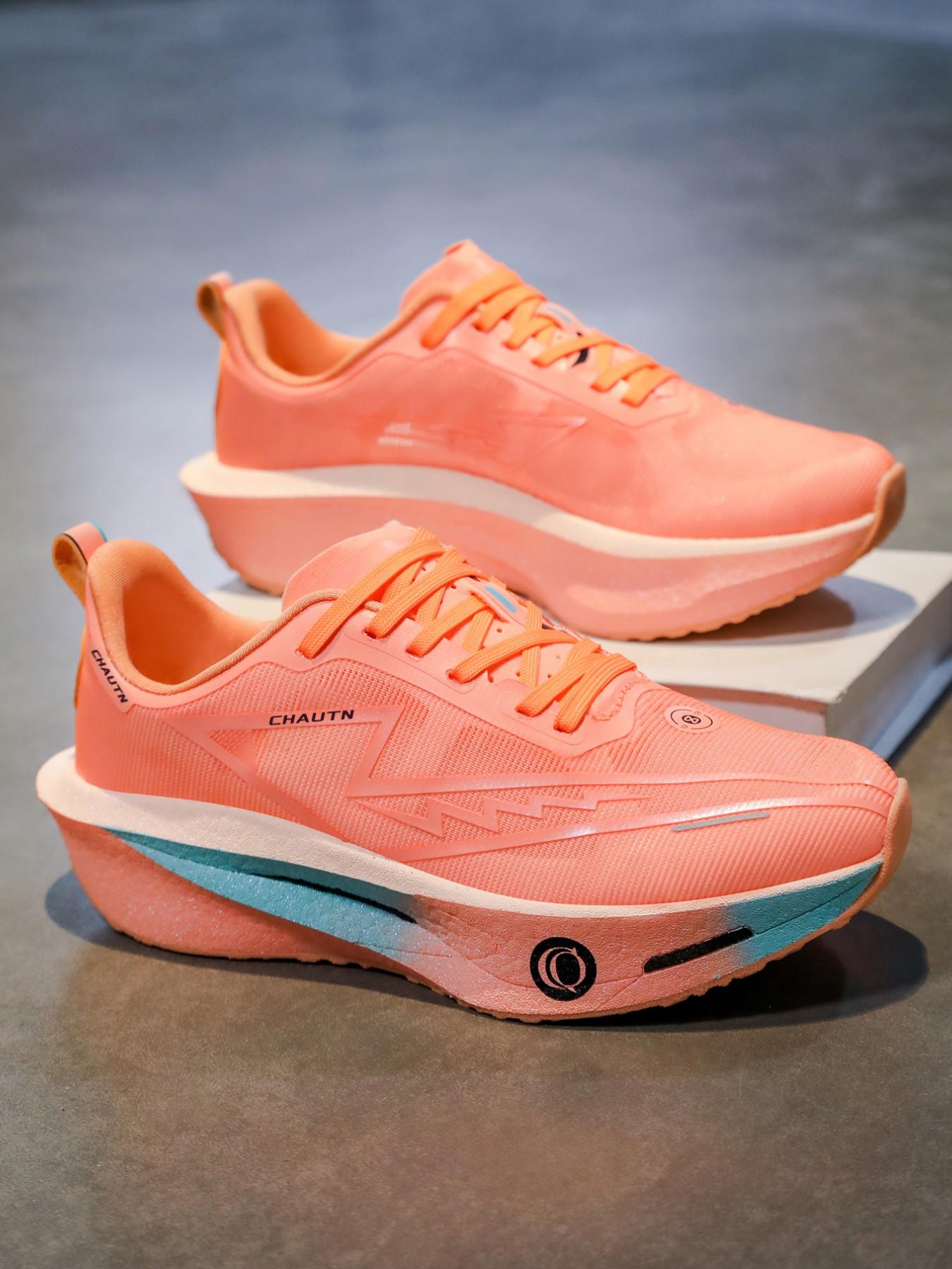 High Elastic Carbon Board Running Shoes, Ultra-Light Breathable Flyknit Sports Shoes, Soft Shock Absorption Marathon Running Shoes, Couples' Edition