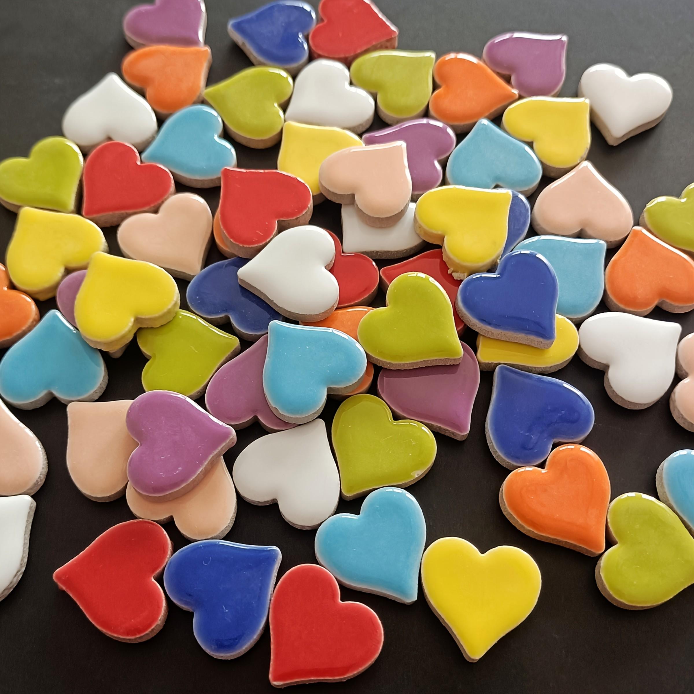 40pcs Heart Shape DIY Mosaic Kit, Perfect for Christmas Crafts, Unique Door Frame Wall Art, Staircase Decor, Garden Decoration