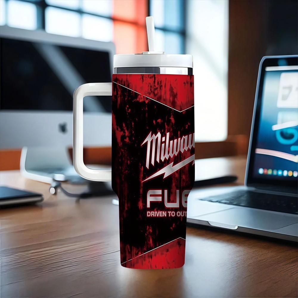 1pc 40oz Milwaukee Fuel Insulated Cup, Industrial Style, Vintage Car, Handle Straw Cup, Ideal for Garage, Office, Camping