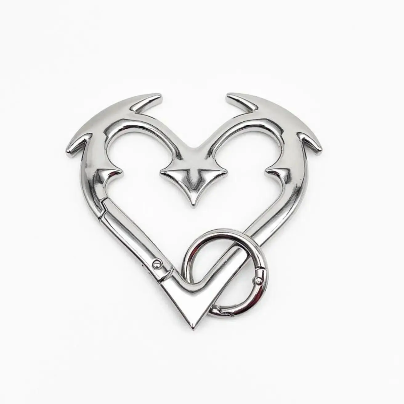 2026 New Valentine's Day Gothic Heart-Shaped Zinc Alloy Carabiner Keychain, Heavy-Duty Clip with Secure Grip, Bold Metal Item for Keys, Bag Charms (Sports & Outdoor Accessories)