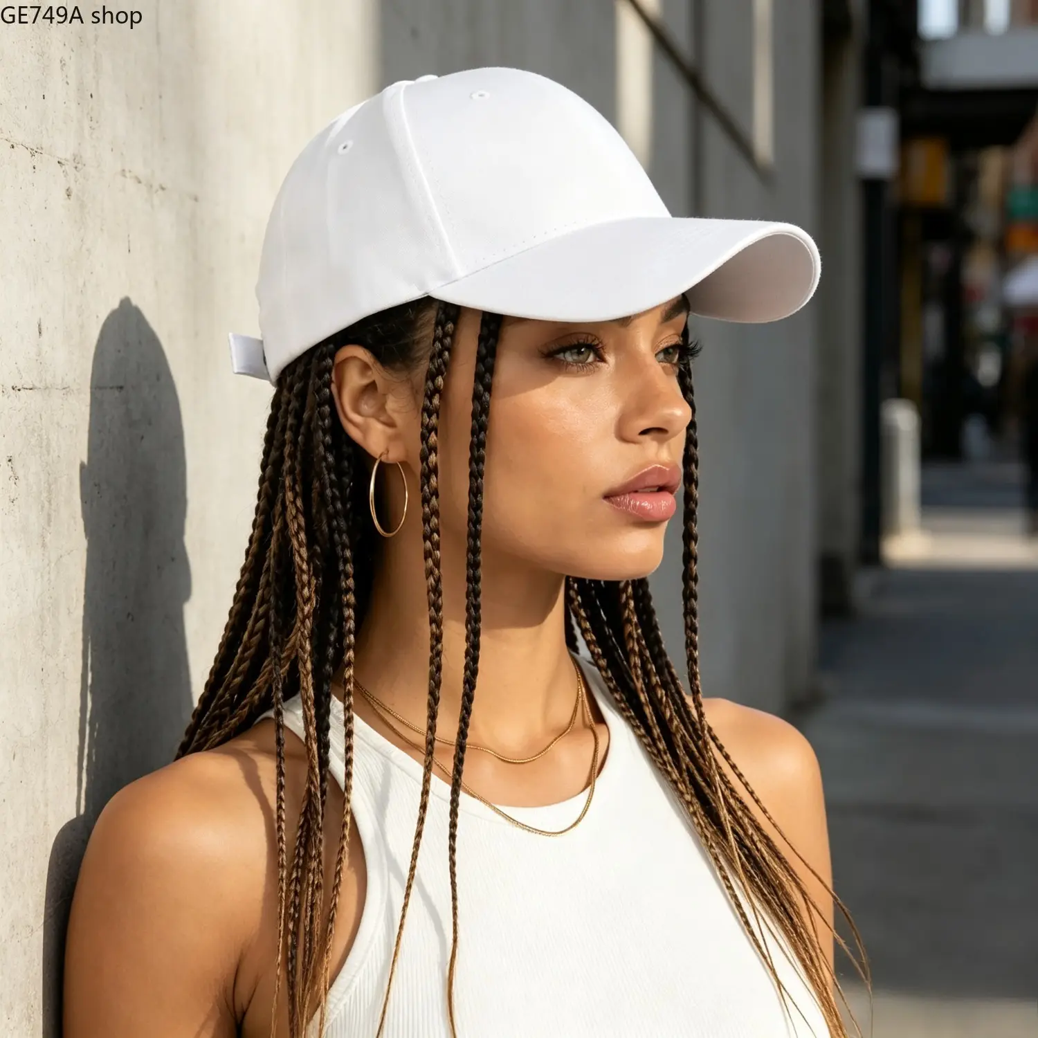 Hip Hop Punk Snapback Cap with Dreadlock Wig, Unisex Adjustable Wide Brim Sun Hat with High Temp Fiber Braided Hair, Motorcycle Streetwear Headwear, Black Brown Novelty Gift for Adults 2 Lengths Options