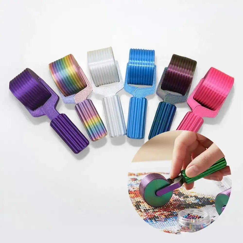 3D Diamond Painting Roller Tool, Bead Press Roller for Diamond Art, Lightweight Craft Roller for Flattening and Securing Rhinestones, DIY Diamond Painting Accessories, Colorful Handheld Art Tool for Adults and Craft Lovers