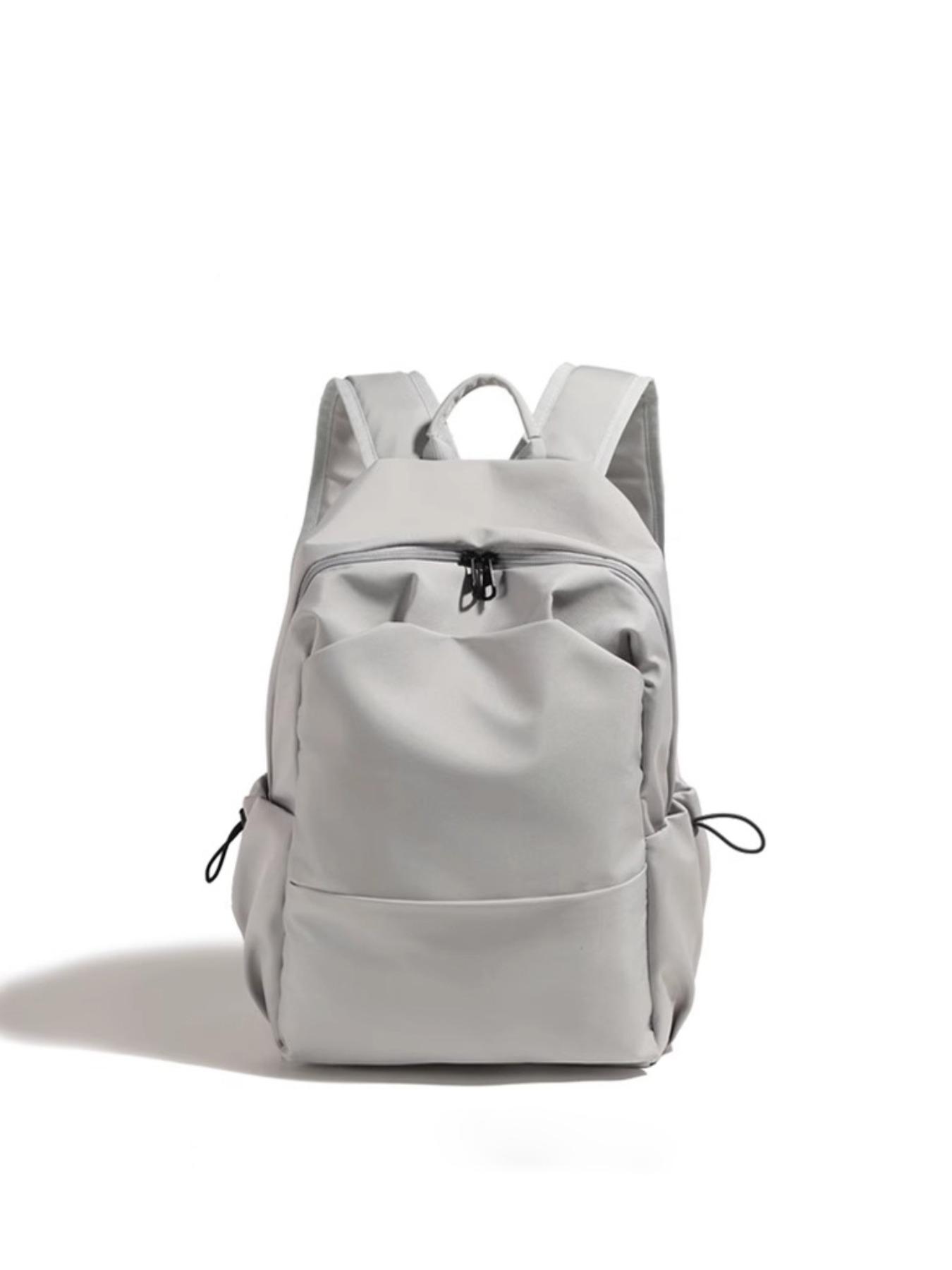 This sleek and minimalist backpack is perfect for short trips, leisurely strolls, and everyday commuting. It's a versatile computer bag that's lightweight and sturdy, making it ideal for a variety of occasions.