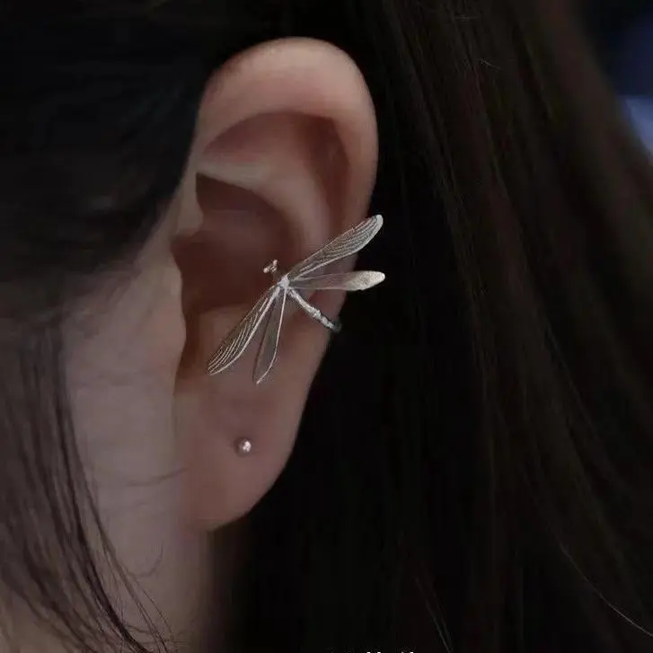 Vintage Delicate Dragonfly No Hole Earrings For Women New Trendy Insect Bone Clip Earrings Jewelry Party Gifts Wholesale