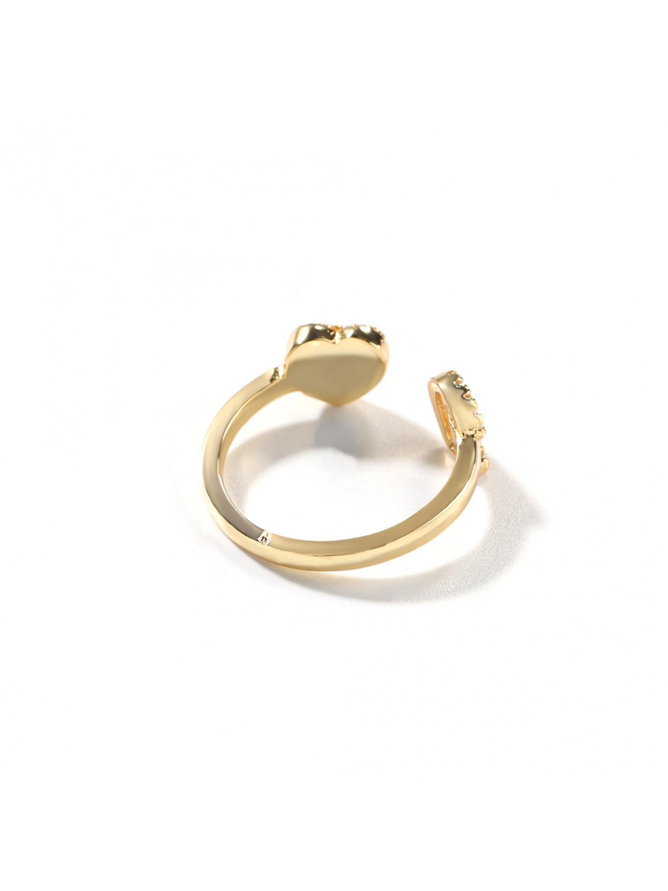 Minimalist and unique 26-letter English alphabet ring, adjustable opening, light luxury niche design, high-end heart-shaped ring