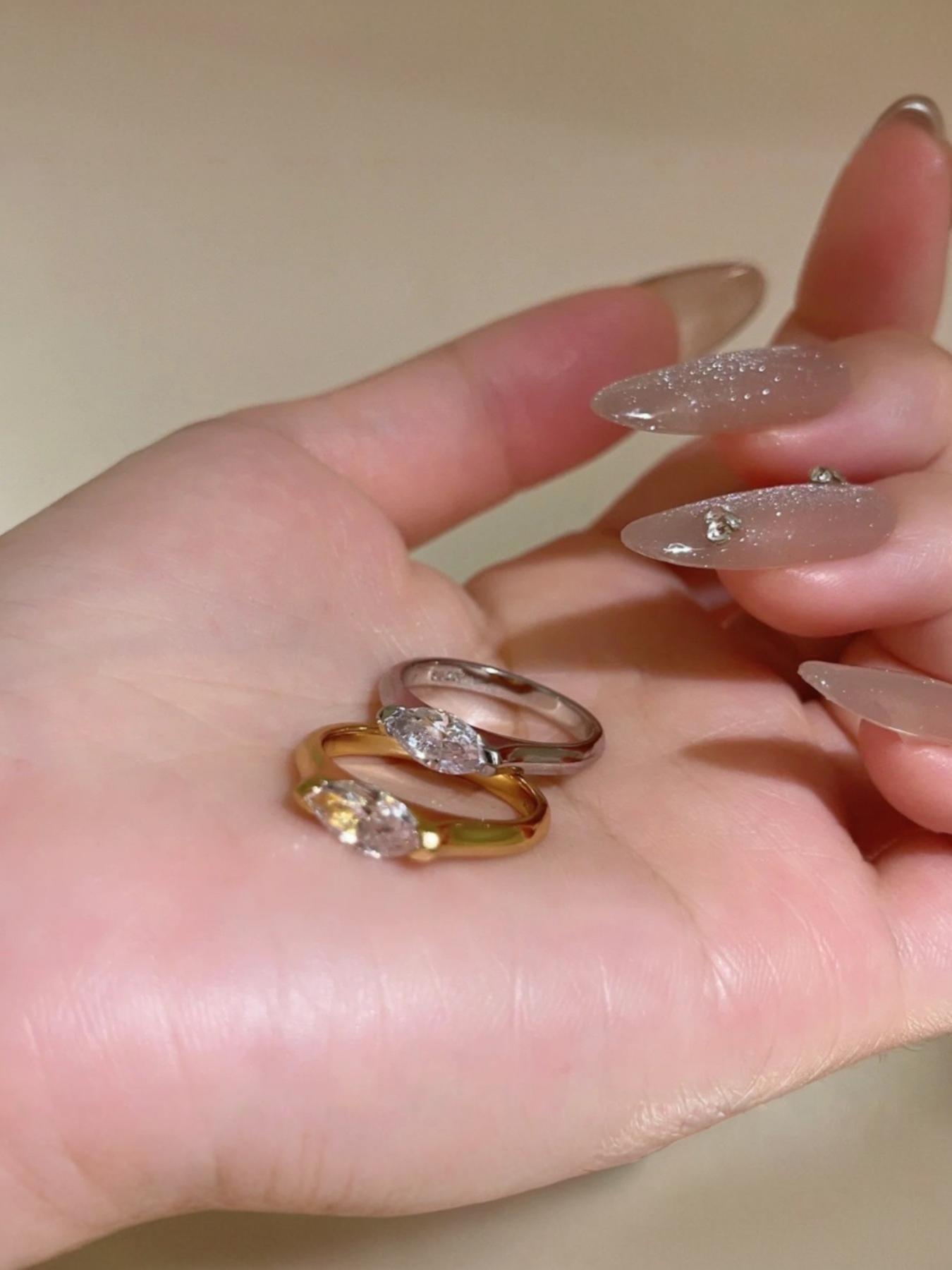 Women's Marquise Diamond Ring, High Carbon Diamond, Unique Rhombus Design, Versatile Fashion Jewelry, Elegant Angel Eye Band