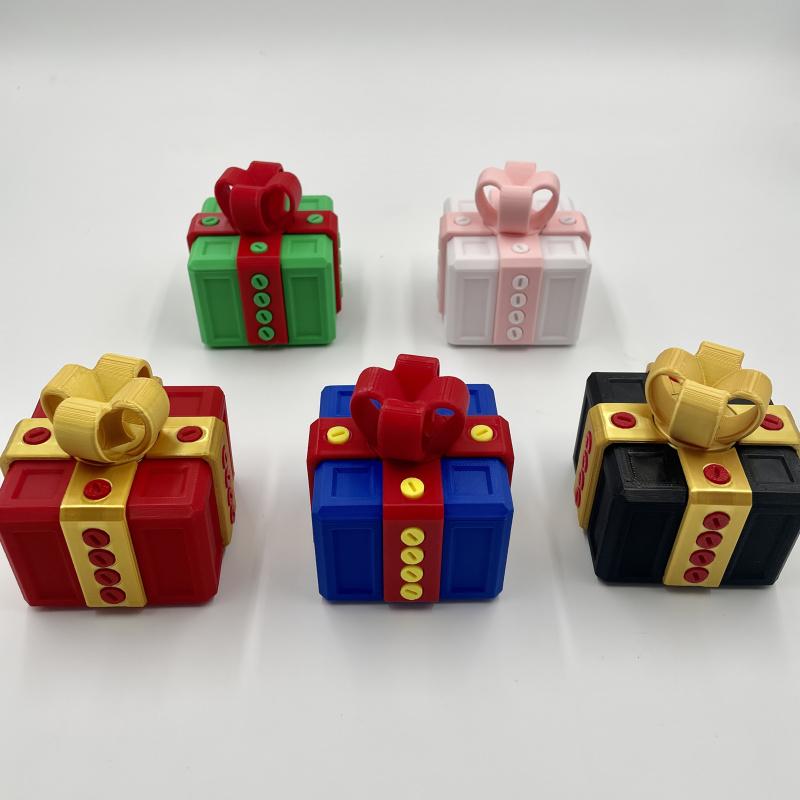 3D Annoyingly Fun Gift Box with Plastic Screws - Interactive Geometric Puzzle Novelty Gag Gift for Christmas, Birthdays, Valentine's Day - Durable Plastic Money Card Container for Ages 14+, Prank Item | Humorous Design | Screwtop Container, Christmas