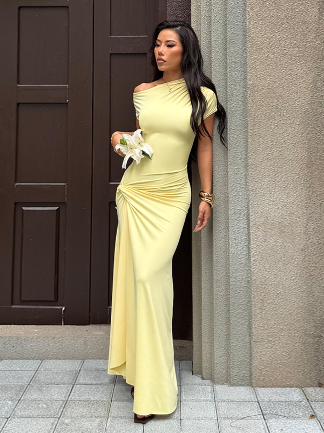 Women's Twist Ruched Split Thigh Bodycon Dress, Elegant Chic Asymmetrical Neck Drop Shoulder Long Dress for Evening Party, Ladies Clothes for All Seasons