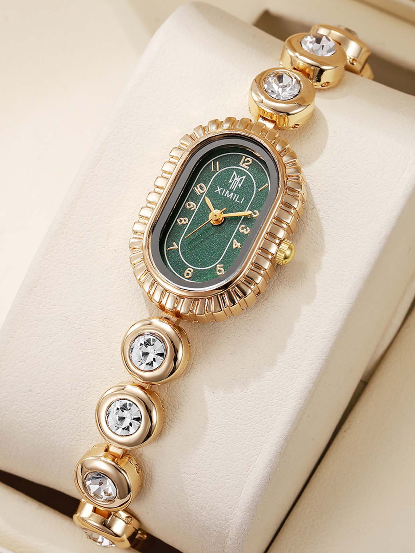 Uncommon minimalist oval small watch face delicate ladies' bracelet watch