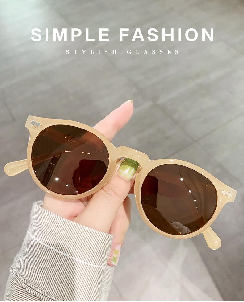 Retro Round Sunglasses Men Women Fashion Small Polarized Sun Glasses For Male Female Literary Vintage Shades Driving Eyeglasses Trendy Vintage Sunglasses