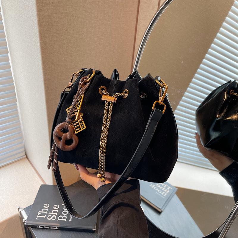 Women's Vintage Crossbody Bag - Bucket Purse with Adjustable Strap, Drawstring Closure, Coffee Brown/Black - Handheld Shoulder Bag for Everyday, Formal, Special Events - Durable Women's Purse, Crossbody Purse, Evening Event Accessory