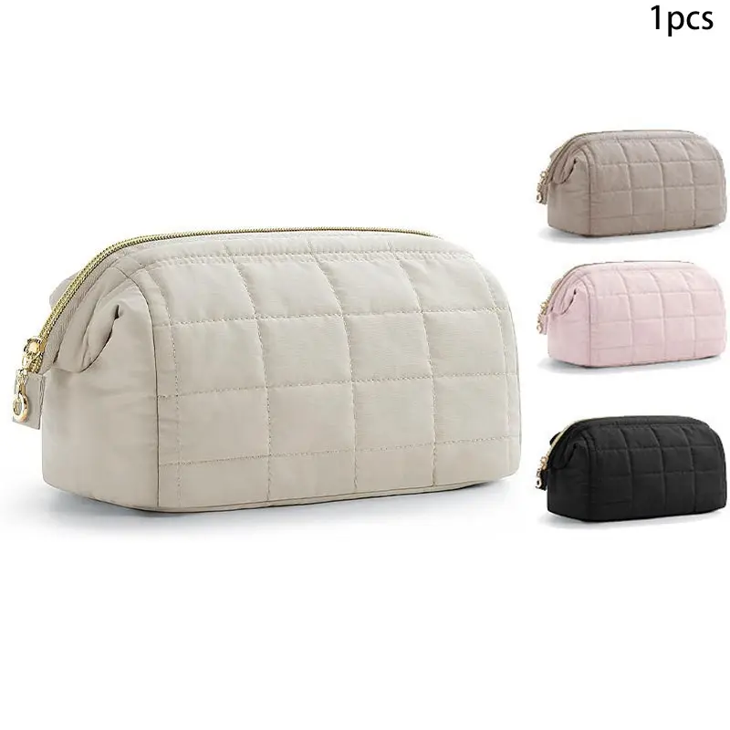 Large Capacity Cloud Bag, Quilted Makeup Bag, Makeup Pouch, Portable Travel Kit, Women's Mini Carry-On Organizer, for Cosmetics, Toiletries, Stationery