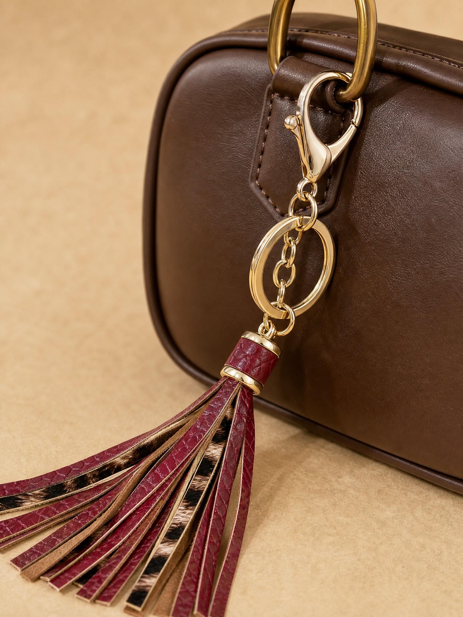 Chinese Knot Fringe Pendant, Boho Style Bag and Phone Chain Accessory, Handmade Leopard Print Keychain, Multi-Function Clip