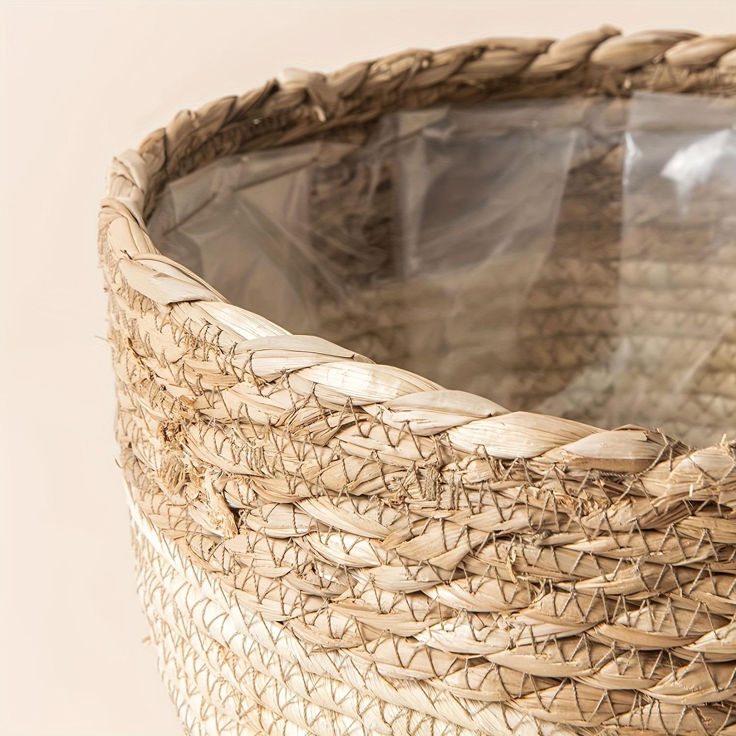 3 Pack Handwoven Seagrass Plant Baskets with Artificial Moss Lining, Breathable Flower Planter Pots, Lightweight Storage Baskets for Succulents, Herbs and Various Potted Plants, Stylish Decor for Indoor and Outdoor Garden Layout