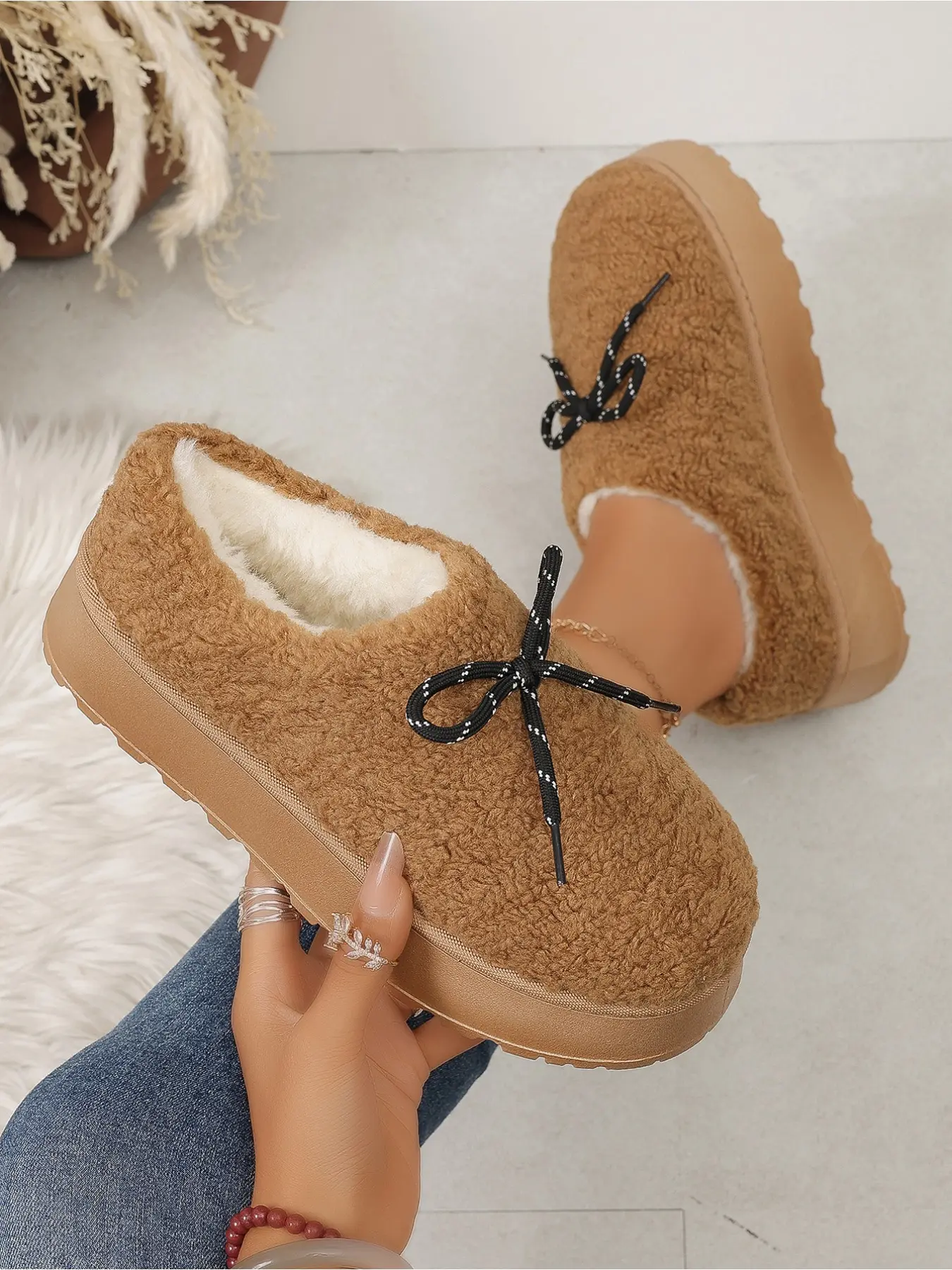 Women Thick Platform Fuzzy Mule Slippers Bow Decor Fleece Lined Warm Winter Slip‑on Furry House Shoes